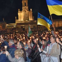 На різних континентах зачитували імена дітей, які померли під час Голодомору